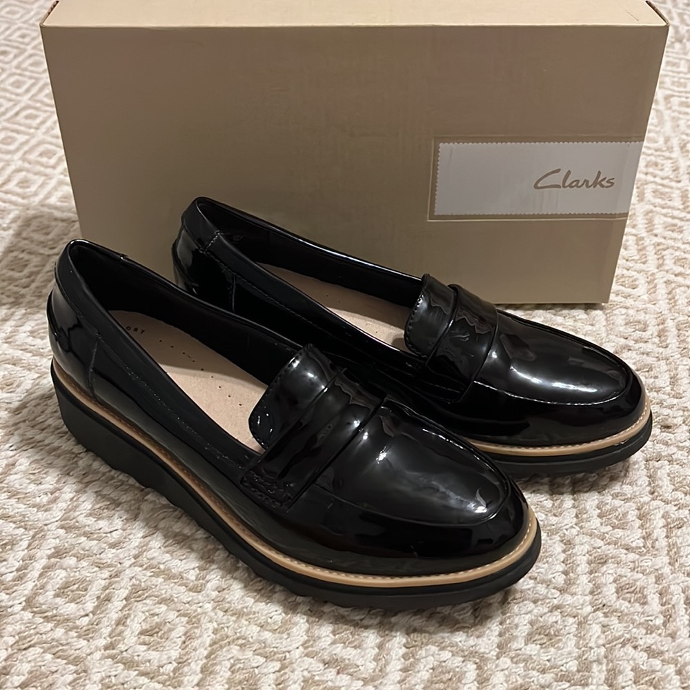 New Clarks Women's Sharon Gracie Penny Loafer Paten leather